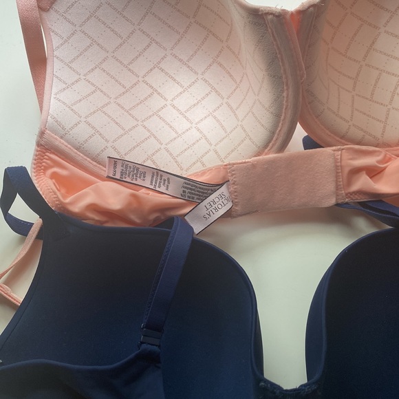 Victoria Secret Navy blue bar, thin lined padding 34DD - Picture 4 of 4